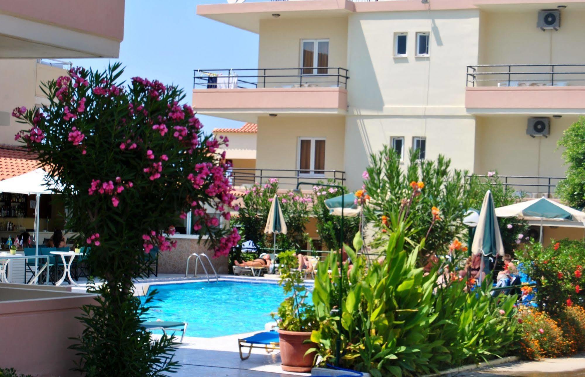 Dimitra & Evdokia Hotel Platanias  Exterior photo
